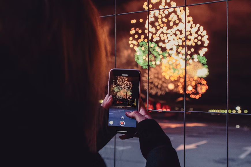How Social Media Shapes Contemporary Art